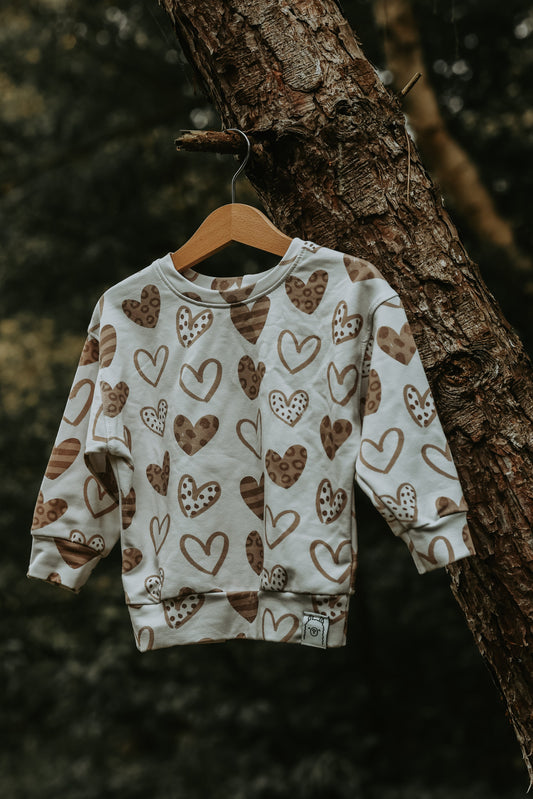 Sweater Hearts –  kindertrui met bruine hartjes