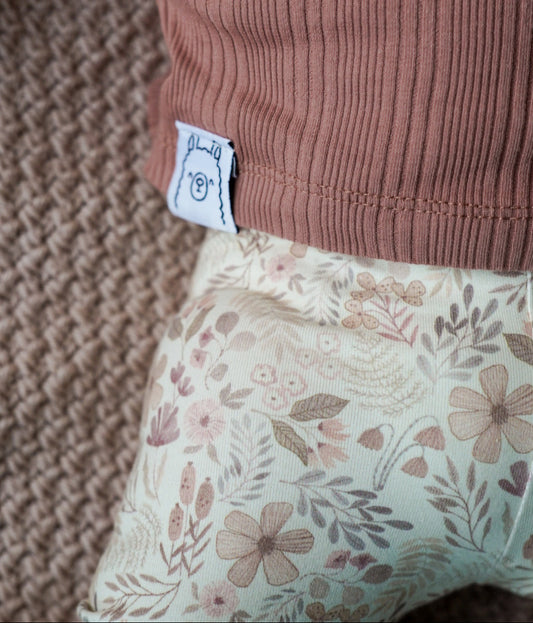 Babybroekje Pastel Field met bloemenprint – Noa&Djé