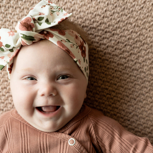 Baby met Haarbandje Flora in bloemenprint
