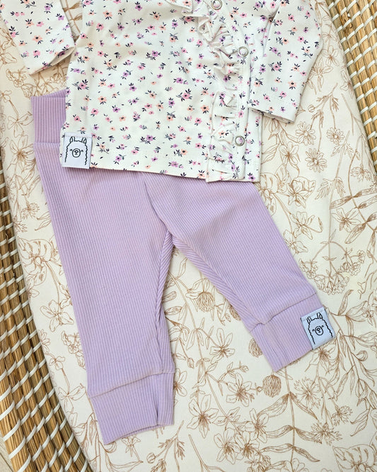 Handmade babybroekje ribstof lila