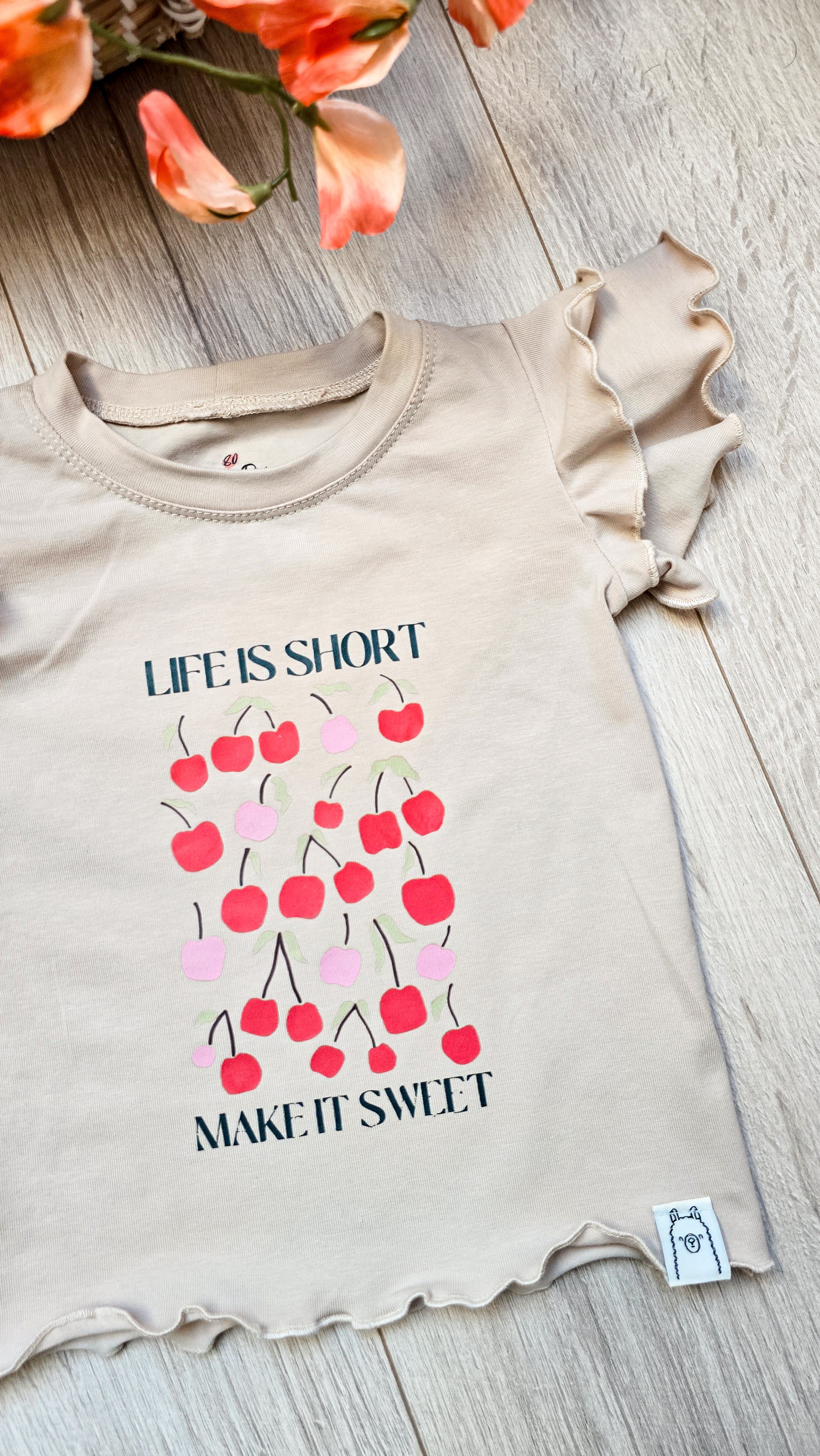 Limited Edition T-shirt Lynn – Cherry 🍒