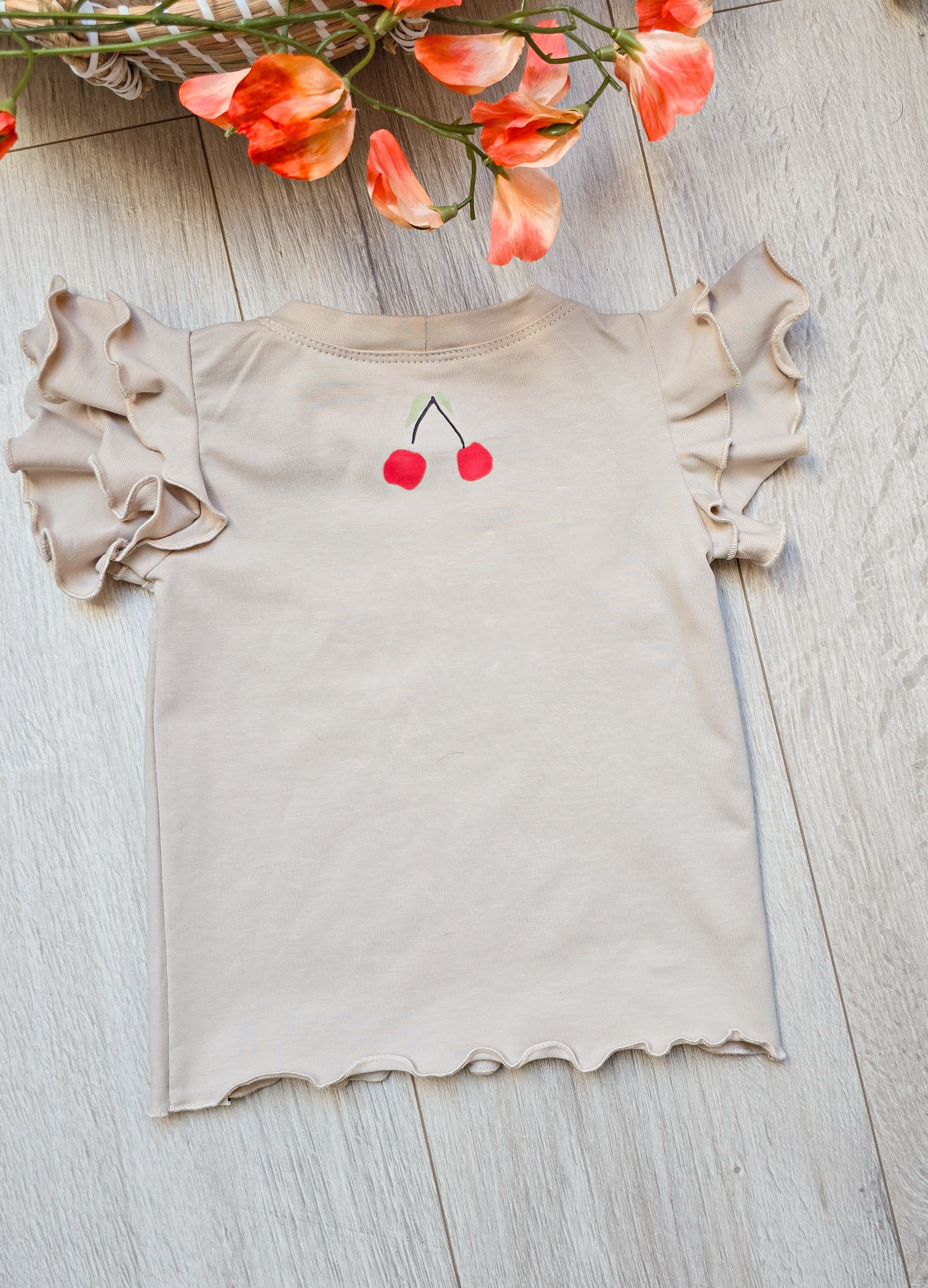 Limited Edition T-shirt Lynn – Cherry 🍒