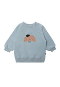 Afbeelding laden in Galerijviewer, Liliput sweater Bonjour Croissant in lichtblauw met croissantprint
