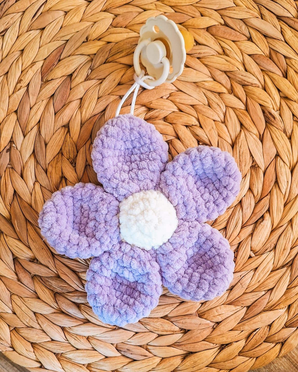 Bloem speenknuffeltje lila – Noa&Djé