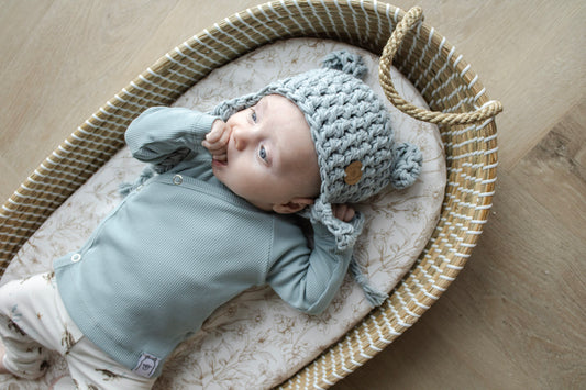 Baby overslagshirtje zeeblauw ribstof – Noa&Djé