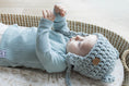 Afbeelding laden in Galerijviewer, Handmade baby overslagshirt Zeeblauw
