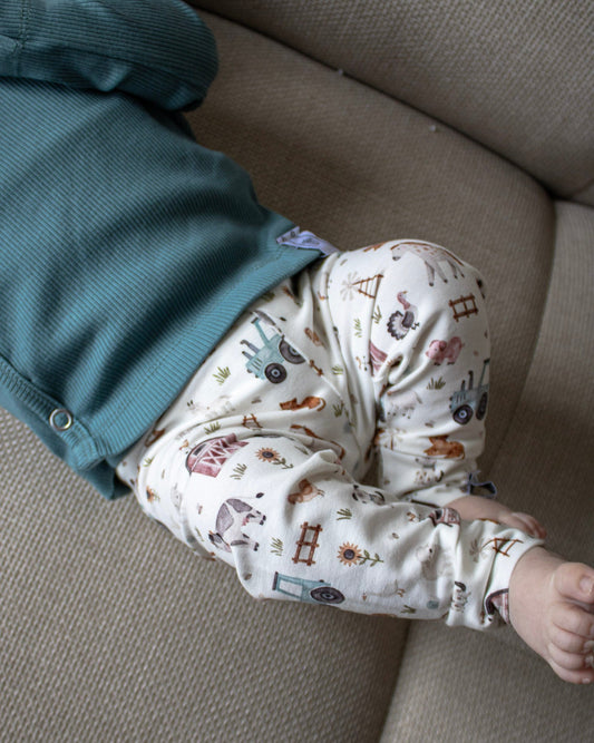 Babybroekje Farm met dierenprint – Noa&Djé
