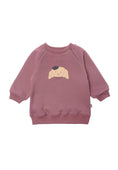 Afbeelding laden in Galerijviewer, Liliput sweater Bonjour Croissant in mauve met croissantprint en baret
